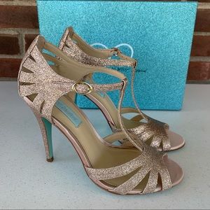 Betsey Johnson Glitter High Heel T Strap Sandals EUC